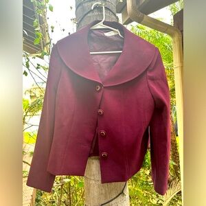 Tahari Arthur Levine burgundy blazer
